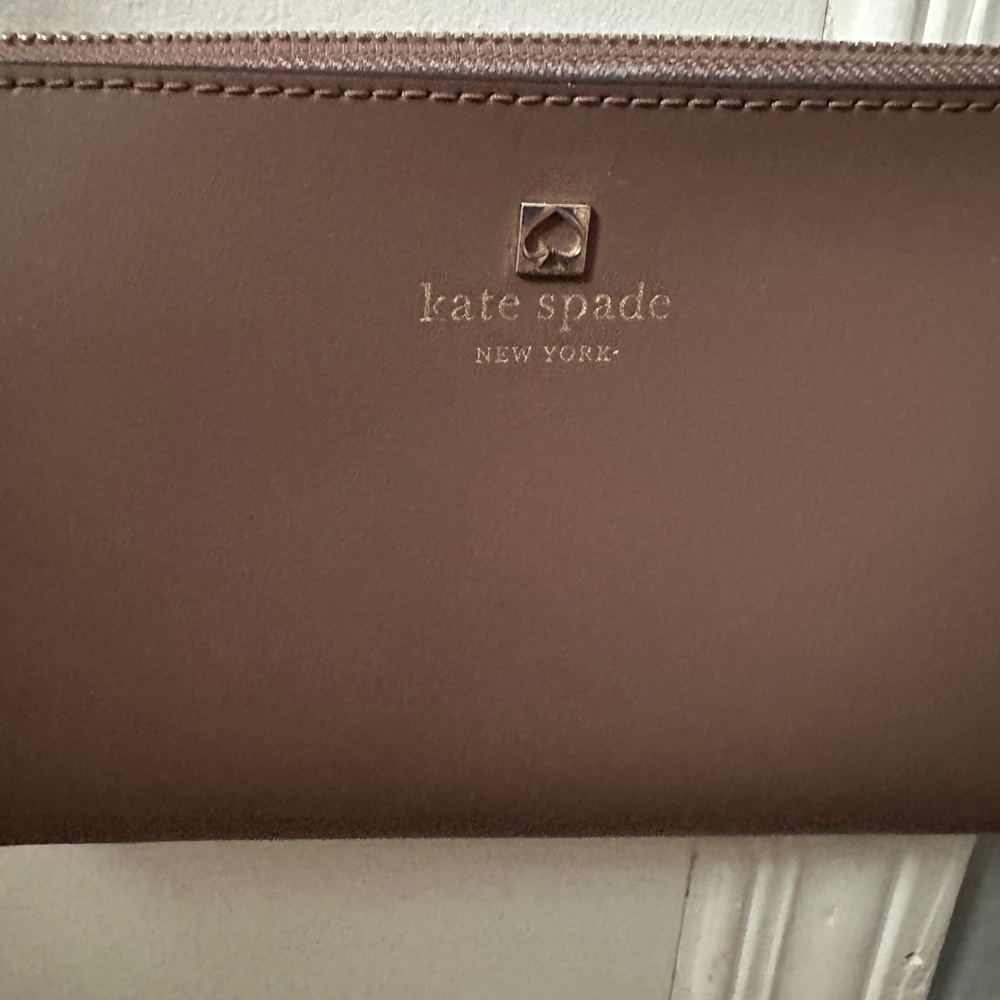 Kate Spade Weller Street Declan Dusk Cityscape Crossbody bag. Retails $248